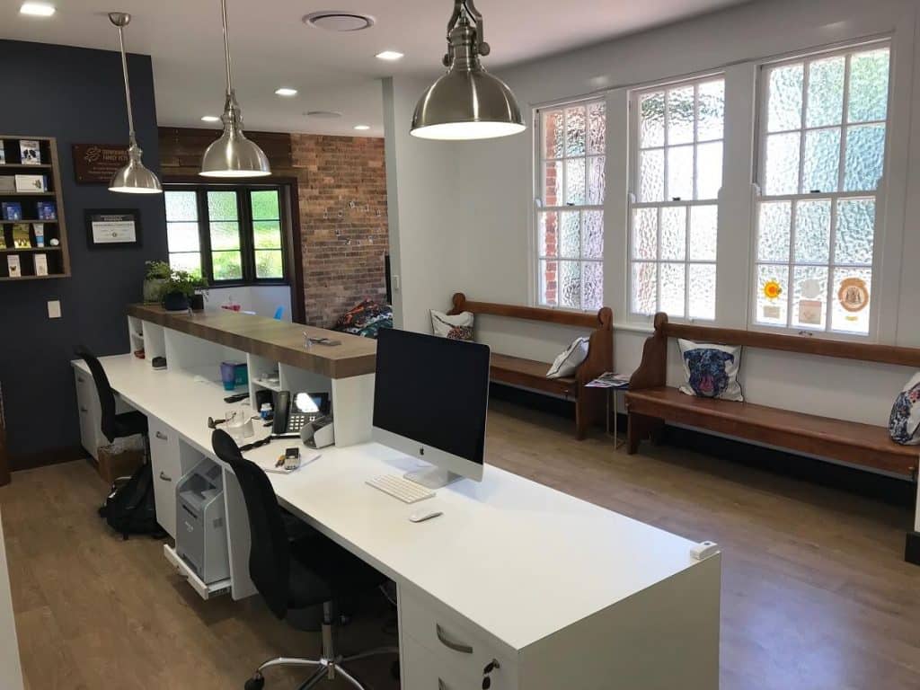 Vet practice fitout with an industrial design