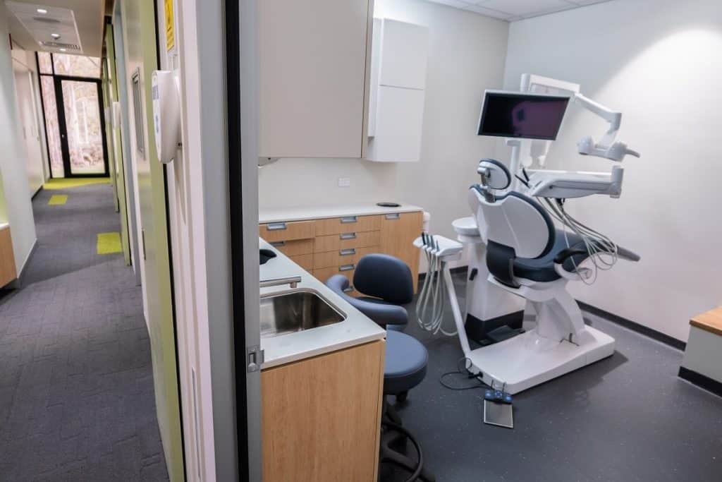 Larger dental clinic layout design